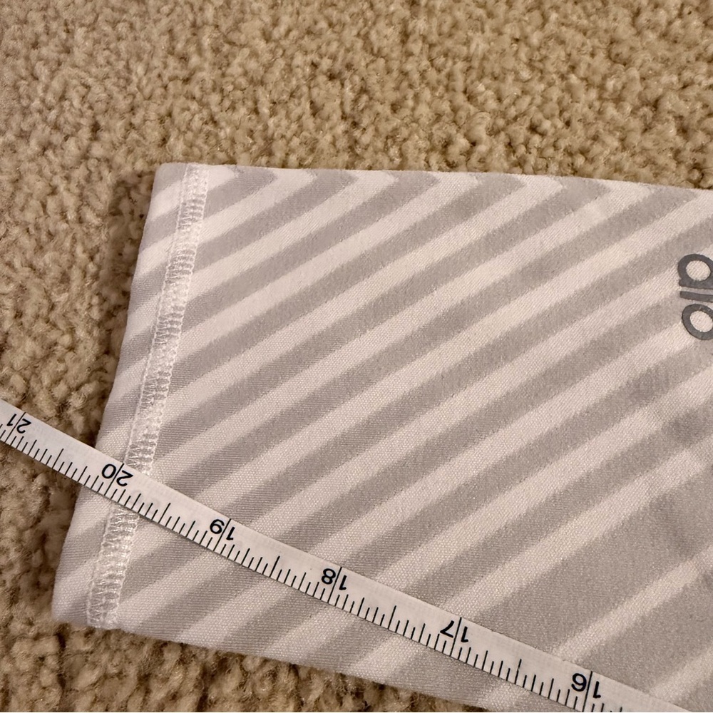 ALO Yoga White Striped Leggings - Picture 9 of 10